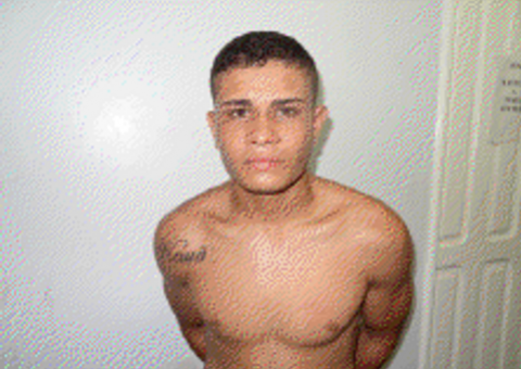 Dupla é presa pela PM durante assalto a mercadinho